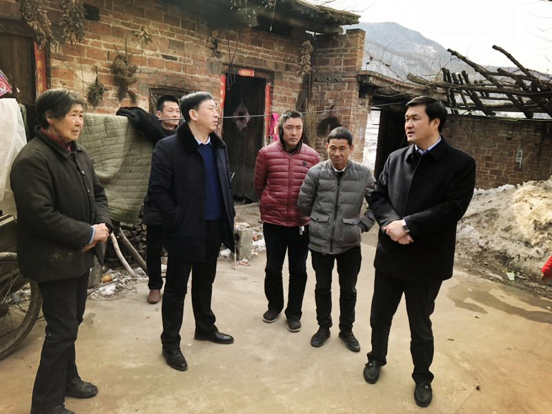 民建“組團”慰問，企業送溫暖到家