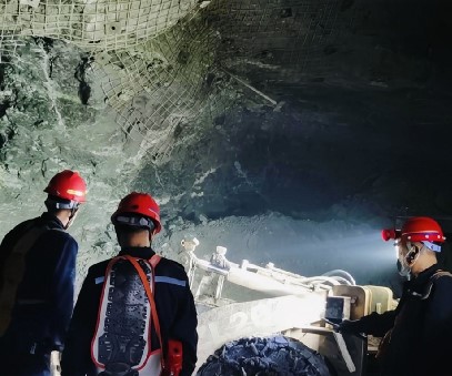 西溝鐵礦｜織密安全防護網，護航全年“零傷亡”